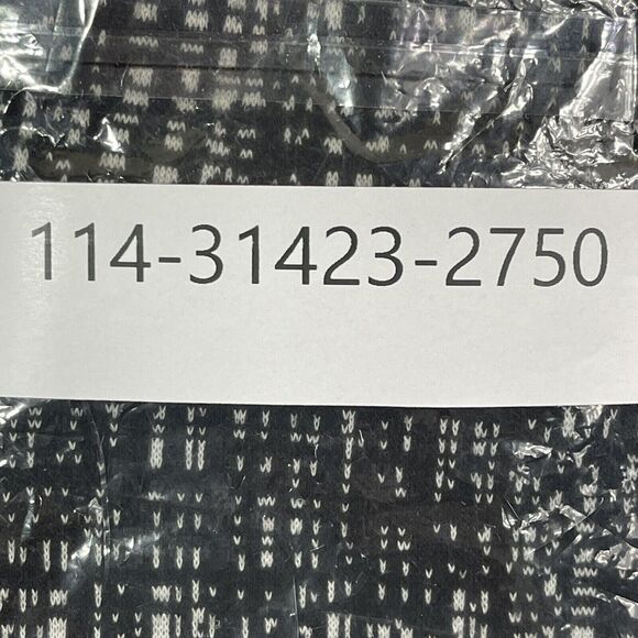 Elegant Black and White Patterned Skirt - Picture 10 of 10